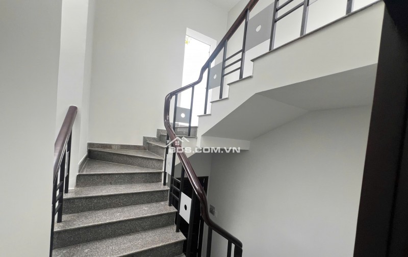 bán nhà mặt phố khu dân cư Trung Sơn, phù hợp để mở văn phòng, spa, làm căn hộ dịch vụ có tính thanh khoản cao..