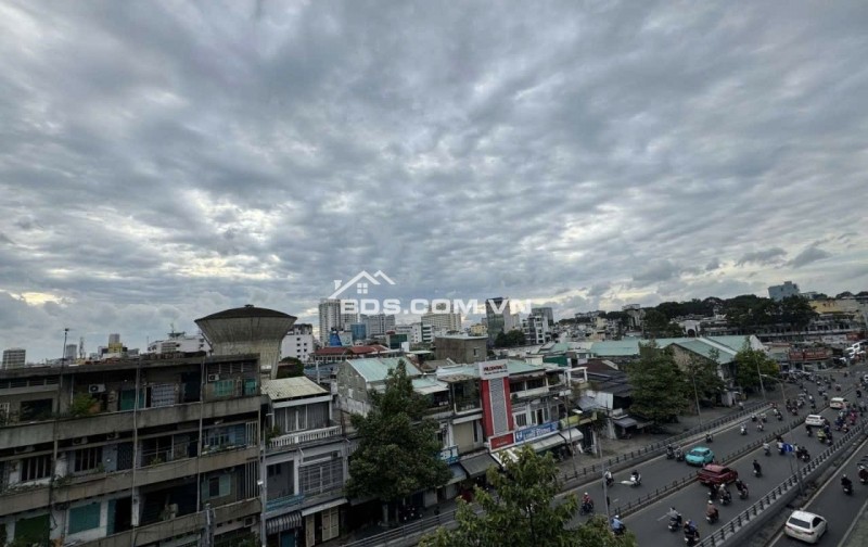 MT NGUYỄN TRI PHƯƠNG P6 Q5 – 4.3×10M – 6 TẦNG – XE HƠI TRONG NHÀ – 19 TỶ