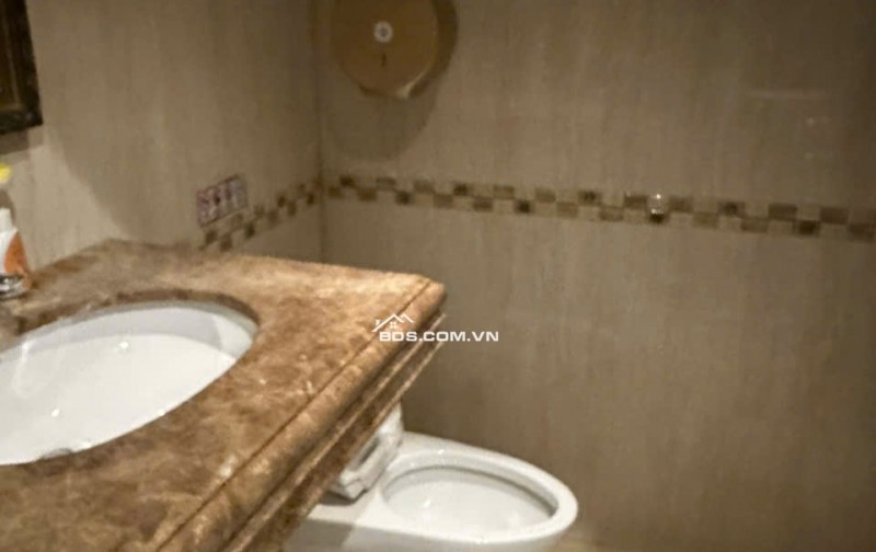  QUẬN 3 - MT NGUYỄN ĐÌNH CHIỂU - 6 TẦNG - 3.1×11M - DÒNG TIỀN 300TR/NĂM - 15 TỶ TL 