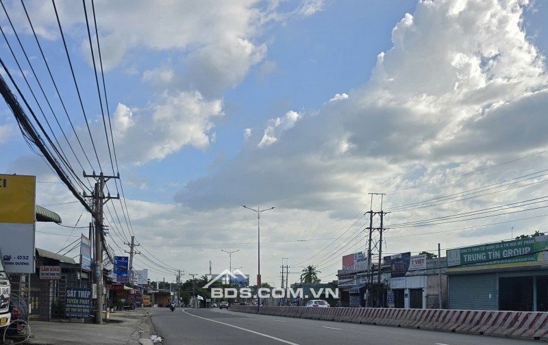 Chủ bán gấp cả đất và nhà đang cho thuê tại Thới Hòa, Bến Cát gần đường QL13 giá cả thương lượng
