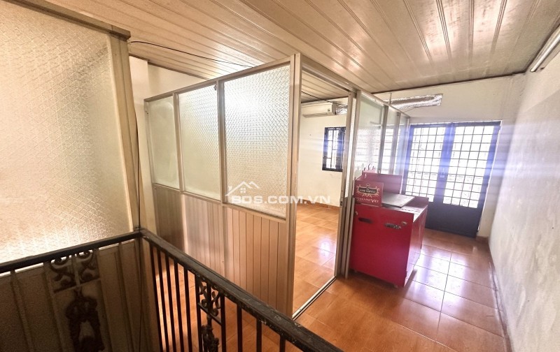 CHỈ 3,5 TỶ – CÓ NGAY NHÀ PHƯỚC BÌNH NAY LÀ PHƯỜNG PHƯỚC LONG, SỔ Riêng căn này đúng bài cho vợ chồng trẻ an cư lâu dài    Nhà cấp 4 tại Đường số 14, Phường Phước Long.