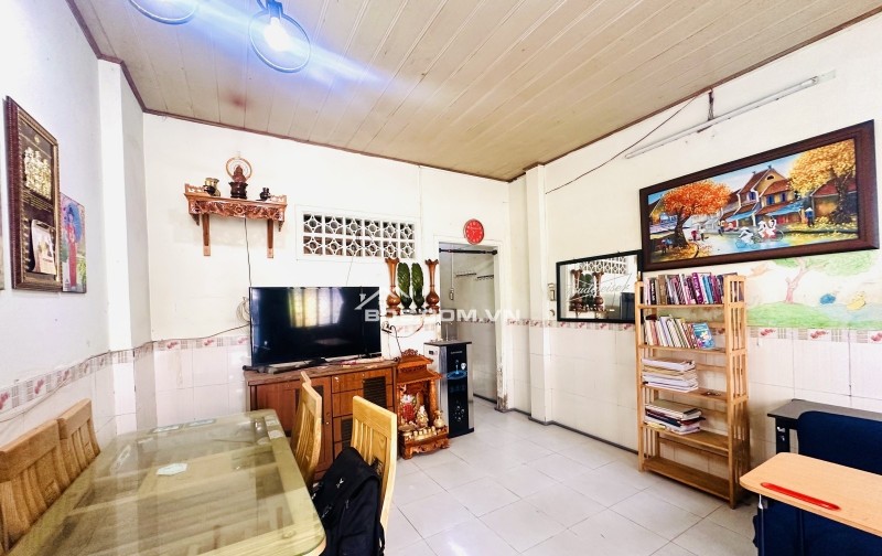 CHỈ 3,5 TỶ – CÓ NGAY NHÀ PHƯỚC BÌNH NAY LÀ PHƯỜNG PHƯỚC LONG, SỔ Riêng căn này đúng bài cho vợ chồng trẻ an cư lâu dài    Nhà cấp 4 tại Đường số 14, Phường Phước Long.