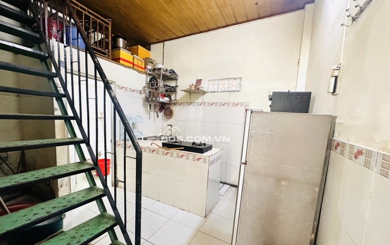 CHỈ 3,5 TỶ – CÓ NGAY NHÀ PHƯỚC BÌNH NAY LÀ PHƯỜNG PHƯỚC LONG, SỔ Riêng căn này đúng bài cho vợ chồng trẻ an cư lâu dài    Nhà cấp 4 tại Đường số 14, Phường Phước Long.