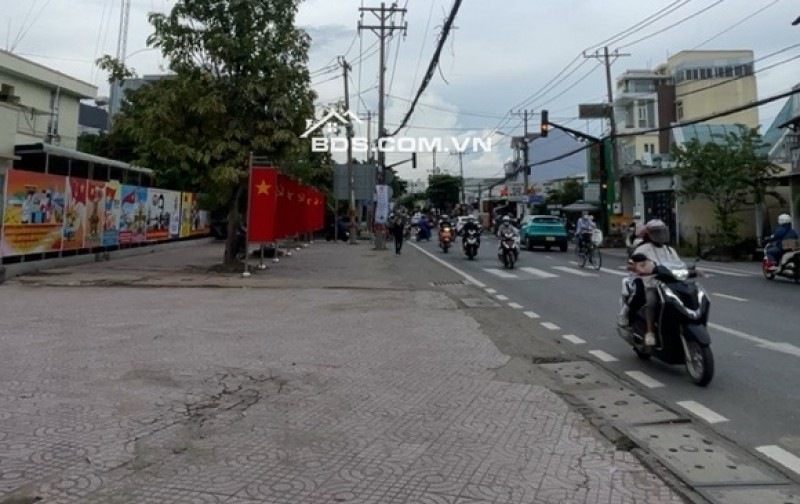 CHỈ 3,5 TỶ – CÓ NGAY NHÀ PHƯỚC BÌNH NAY LÀ PHƯỜNG PHƯỚC LONG, SỔ Riêng căn này đúng bài cho vợ chồng trẻ an cư lâu dài    Nhà cấp 4 tại Đường số 14, Phường Phước Long.