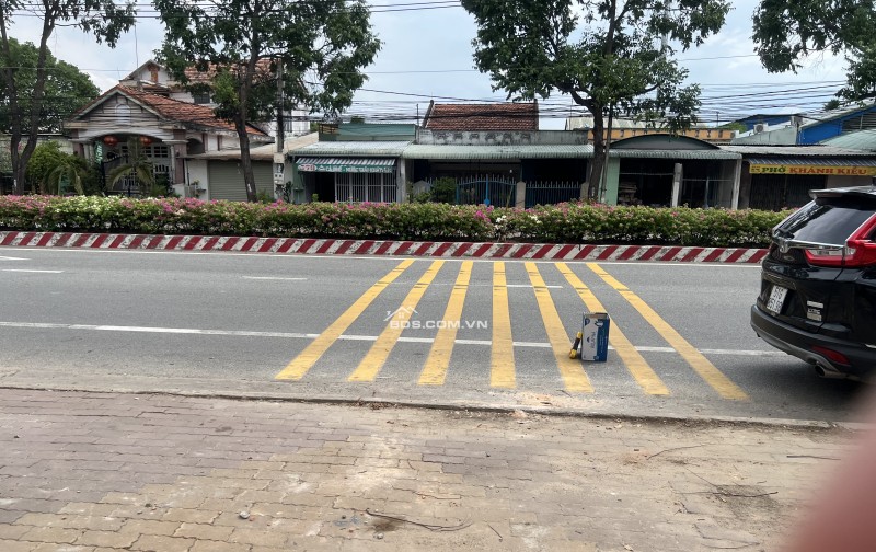 Cho thuê mặt bằng kho, xưởng 579 Nguyễn Chí Thanh phường Hiệp An Thủ dầu Một Bình Dương