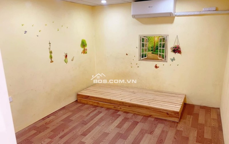 Cho thuê phòng trọ 2 tầng tại 521 Trương Định