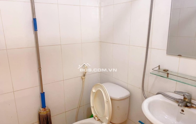 Cho thuê phòng trọ 2 tầng tại 521 Trương Định