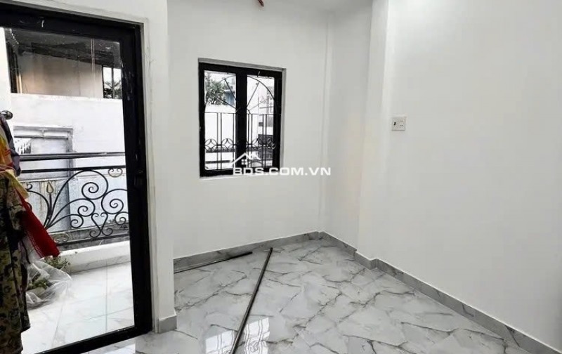  Nhà đẹp 3 tầng Hoà Bình- sát Đầm Sen 