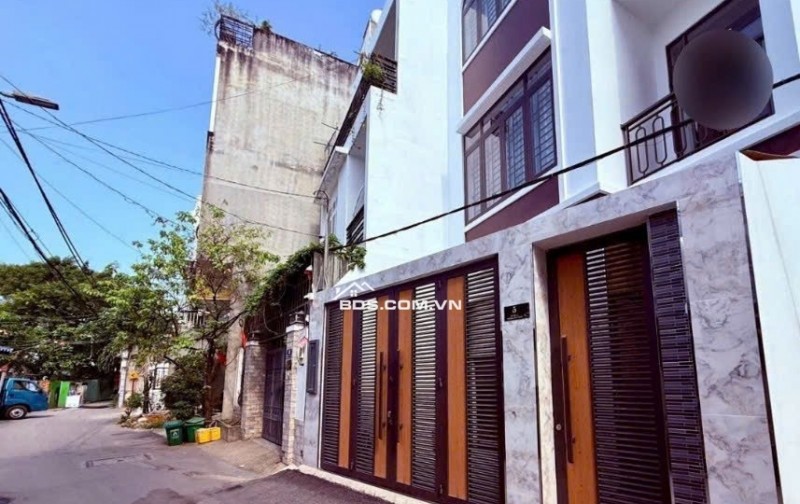   BÁN LÔ ĐẤT MẶT TIỀN ĐƯỜNG 8M 2 XE TẢI NÉ NHAU , ĐƯỜNG SỐ , PHƯỜNG BÌNH TRƯNG  , TP THỦ ĐỨC , TP HCM    Vị trí đẹp, mặt tiền đường thông ô tô 2 chiều , KDC hiện hữu , xây dựng kín, trục đường thông các trục Nguyễn Duy Trinh, ngay BV Lê Văn Thịnh, Bán kín
