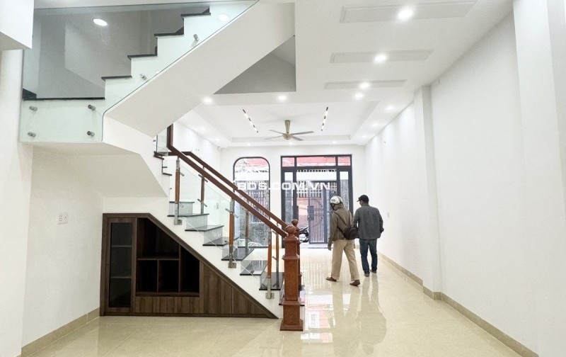 Bán nhà 4 tầng đường 359,  Phước Long B, Q9, Thủ Đức, TP HCM. DT 84m2, SH. Giá  9.7 tỷ