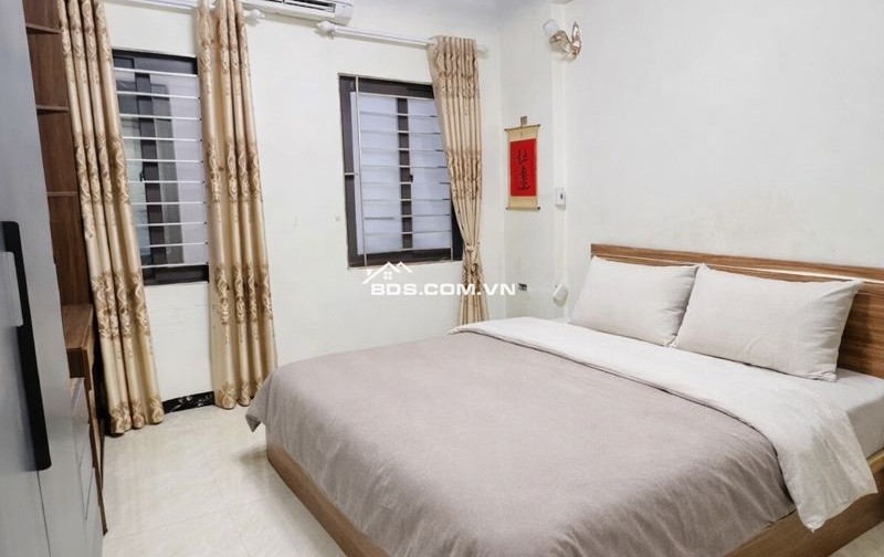  RẤT HIẾM - VỊ TRÍ ĐẸP - GẦN HỒ THẠCH BÀN - RA OTO TRÁNH 20M - TẶNG FULL NỘI THẤT 
