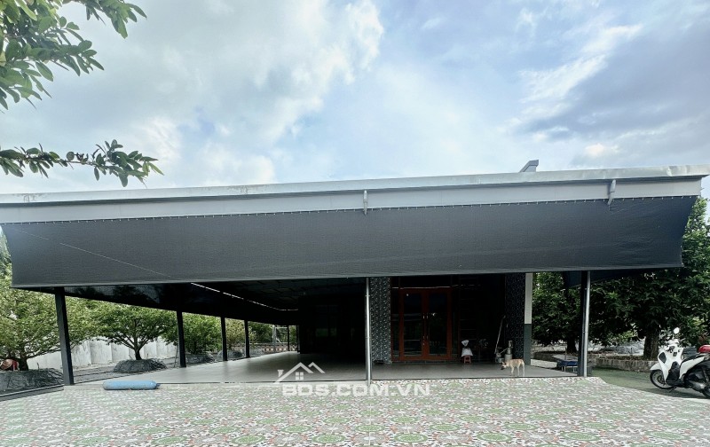 Bán nhà mới xây tặng toàn bộ cây cảnh 8000m2 mặt tiền tại Hữu Định,Châu Thành