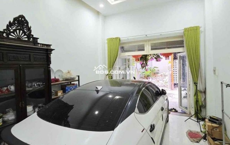 Chính chủ cần bán nhà hẻm xe hơi 5m  đường Lò Lu nhà gồm 1 trệt + 2 lầu + sân thượng