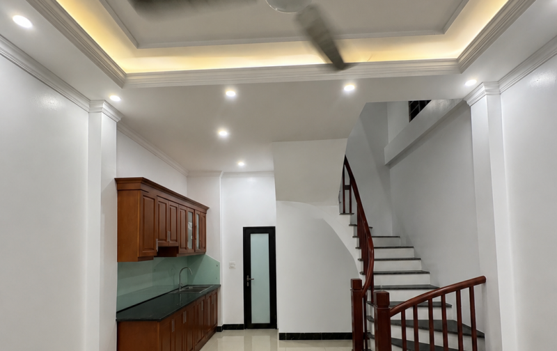  CƠ HỘI VÀNG! BÁN NHÀ 4 TẦNG Ô TÔ ĐỖ CỔNG -36 M2, 4 NGỦ-GIÁ CHỈ 5.X TỶ TẠI SÀI ĐỒNG! 