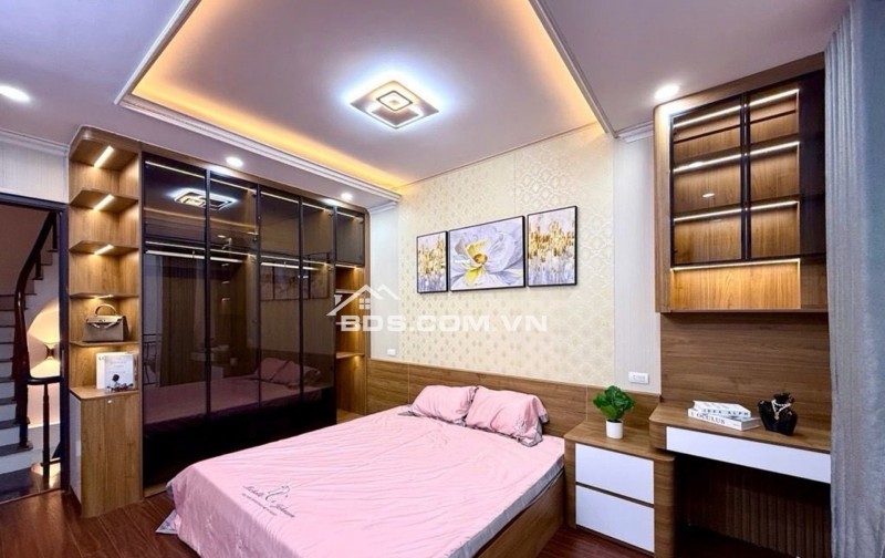 Nhà đẹp ĐỊNH CÔNG - 35m2 x 5T, MT 4m, FULL NỘI THẤT, vài bước chân Ô TÔ ĐỖ