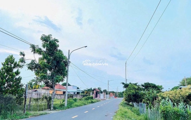 HÀNG NGỘP BÁN LÔ ĐẤT NGAY MẶT TIỀN ĐƯỜNG VEN BIỂN VŨNG TÀU BÌNH CHÂU