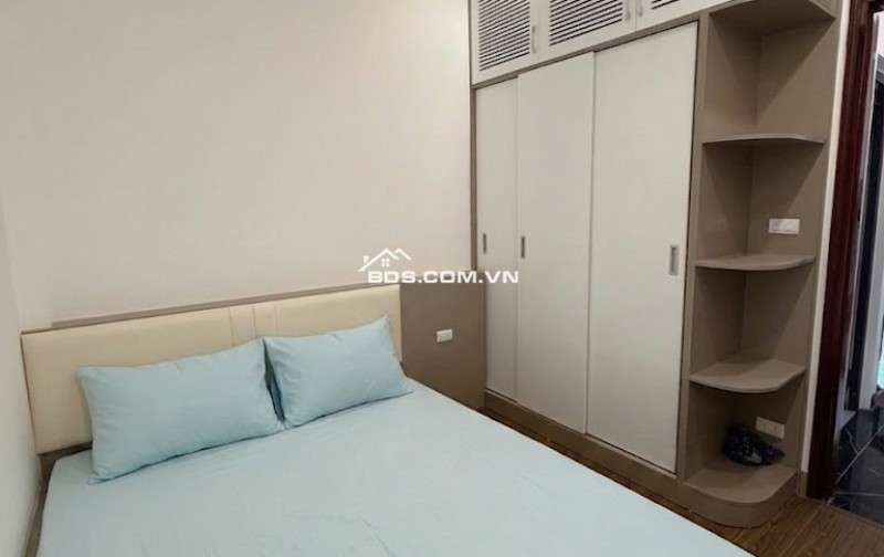  BÁN NHÀ PHÚC ĐỒNG–5 TẦNG, DT 35M2–10 m RA NGÕ THÔNG Ô TÔ THÔNG– NHỈNH 7 TỶ 
