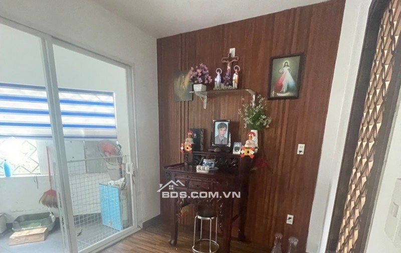 Bán nhà sát mặt tiền Huỳnh Tấn Phát, Q7, 50m2, 4 tầng, nhỉnh 8 tỷ