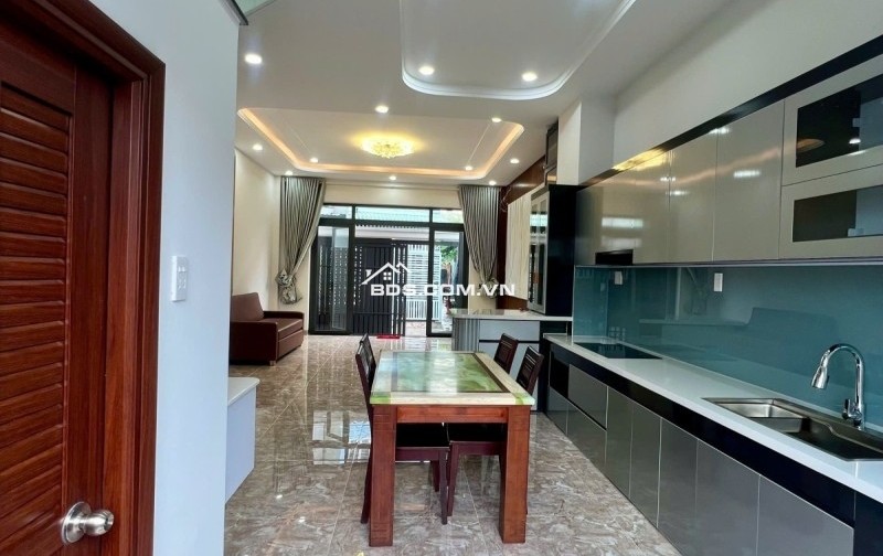 Bán nhà đường số 160, Tăng Nhơn Phú A, Q9, Thủ Đức, TP HCM. DT 75m2, 3 tầng, SH. Giá  6.7 tỷ