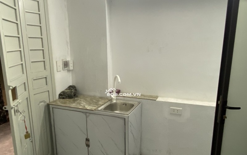 Bán nhà 3 tầng, 3 mặt thoáng phố Trần Khát Chân, quận Hai Bà Trưng,0906244288