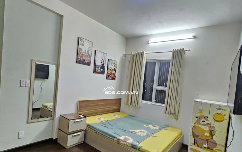 Chung cư Hoa Sen gần Đầm Sen, căn 2p ngủ, 77m2,nội thất giá 11tr