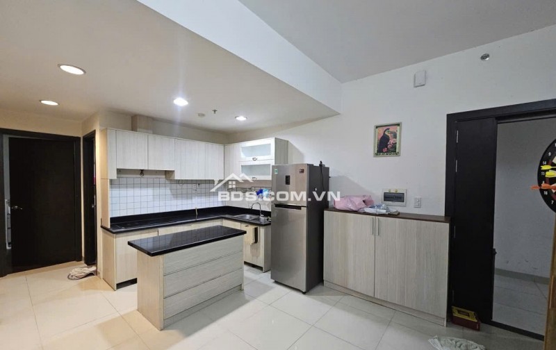 Chung cư Hoa Sen gần Đầm Sen, căn 2p ngủ, 77m2,nội thất giá 11tr