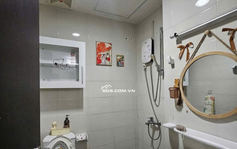 Chung cư Hoa Sen gần Đầm Sen, căn 2p ngủ, 77m2,nội thất giá 11tr