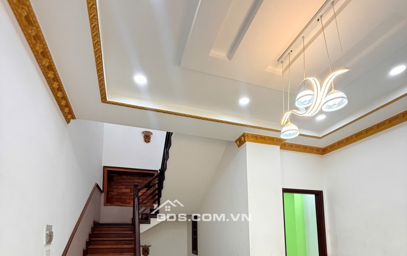 BÁN NHÀ 2 MẶT TIỀN KD 1 TRỆT 4 LẦU 1 HẦM TẶNG LUÔN DINH THỰ GỖ 6 GIAN!
