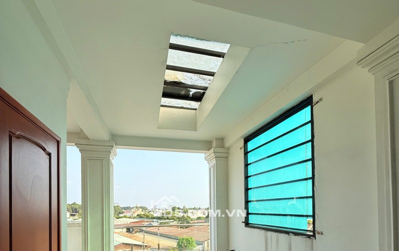 BÁN NHÀ 2 MẶT TIỀN KD 1 TRỆT 4 LẦU 1 HẦM TẶNG LUÔN DINH THỰ GỖ 6 GIAN!