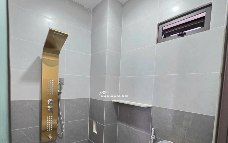 Nhà 2 mặt tiền phường Dĩ An HCM –Gần ngã tư 550 Vị trí đắc địa, phù hợp để ở kết hợp kinh doanh buôn bán.