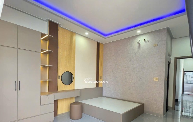 Nhà 2 mặt tiền phường Dĩ An HCM –Gần ngã tư 550 Vị trí đắc địa, phù hợp để ở kết hợp kinh doanh buôn bán.