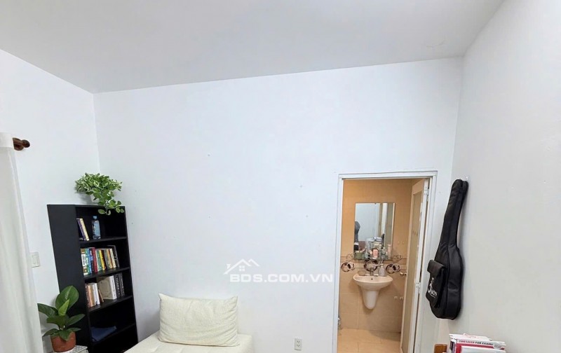 CC Oriental, Âu Cơ, Tân Thành, TP: 78m2,  2PN, 2wc, Nhà sạch, 12tr/th.