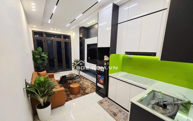 Nhà đẹp Trung tâm Phúc Lợi Long Biên, 5 tầng, Full nội thất, ngõ ô tô thông, ô tô đỗ cửa