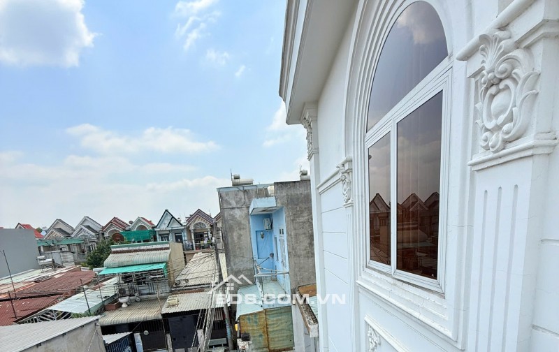 Trung tâm chợ Dĩ An – buôn bán tấp nập, ở hay kinh doanh đều “hái ra tiền”   Gần trường học, tiện ích full, đi BigC GO ~2km