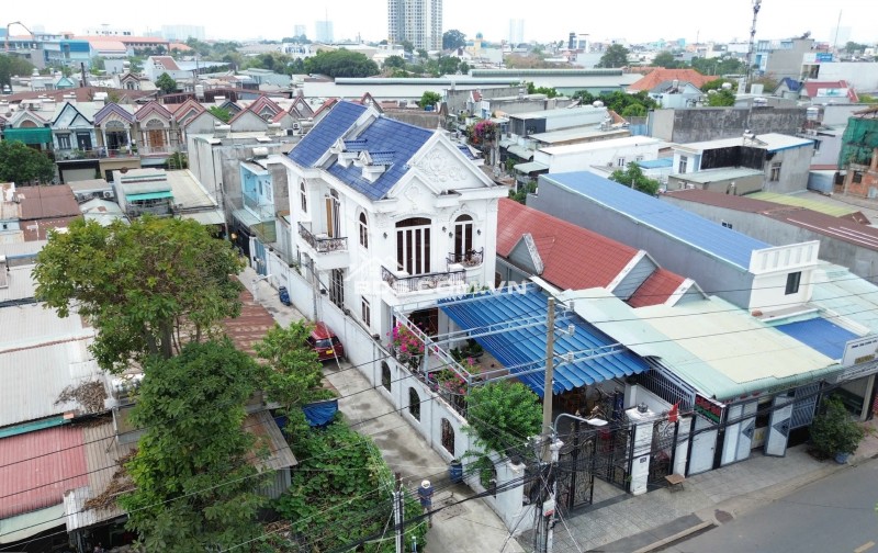 Trung tâm chợ Dĩ An – buôn bán tấp nập, ở hay kinh doanh đều “hái ra tiền”   Gần trường học, tiện ích full, đi BigC GO ~2km