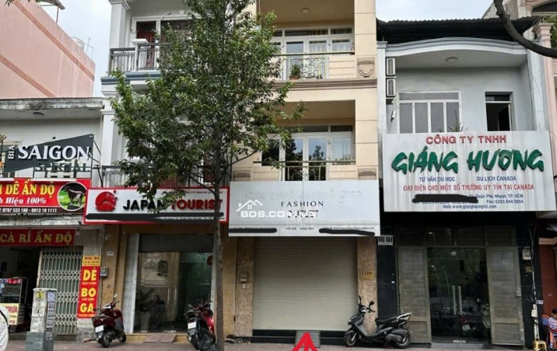 Cần bán gấp nhà Mặt tiền DT 4m x 13.5 (nở hậu 4m50)
