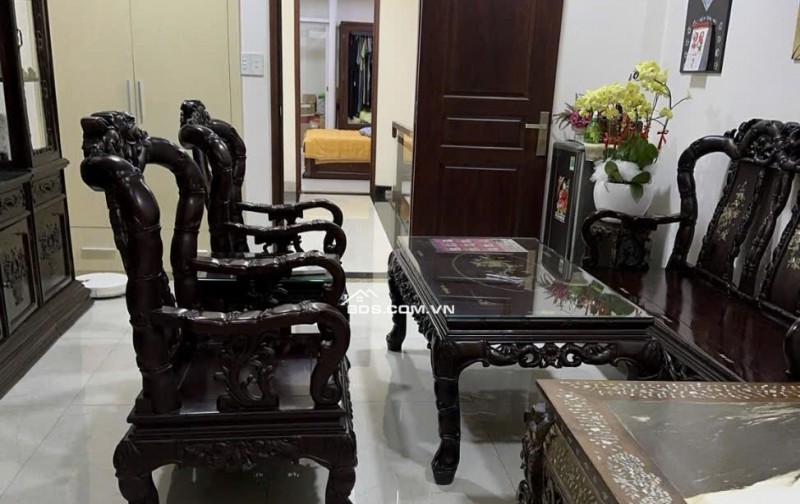 Cần bán gấp nhà Mặt tiền DT 4m x 13.5 (nở hậu 4m50)