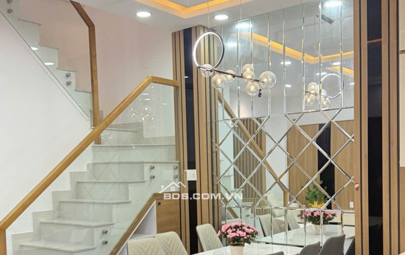 GIẢM NGAY 300 TRIỆU – CƠ HỘI SỞ HỮU NHÀ ĐẸP TRUNG TÂM GÒ VẤP CHỈ 6.090 TỶ