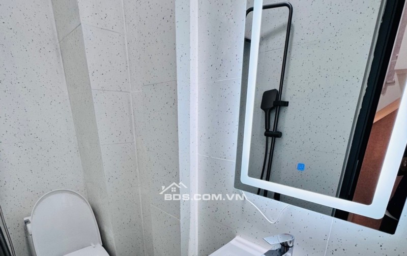 Siêu Phẩm - Thích Quảng Đức  - Phú Nhuận - Cách Mặt Tiền 2 Căn