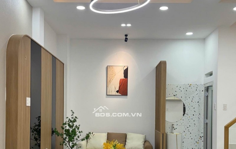 GIẢM NGAY 300 TRIỆU – CƠ HỘI SỞ HỮU NHÀ ĐẸP TRUNG TÂM GÒ VẤP CHỈ 6.090 TỶ