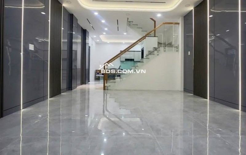 SIEU HOT  NHÀ CHUẨN  LÊ VĂN KHƯƠNG QUẬN 12
+ Dt : 4.4m x 15m 63m2
+ Kc : 3 tầng 3pn
+ Giá : 7 Tỷ