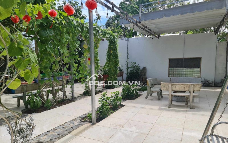Giảm 10 tỷ , Biệt Thự 1700m2 , Mặt Tiền Kinh Doanh, Thủ Dầu Một - TP HCM