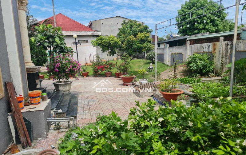 Giảm 10 tỷ , Biệt Thự 1700m2 , Mặt Tiền Kinh Doanh, Thủ Dầu Một - TP HCM