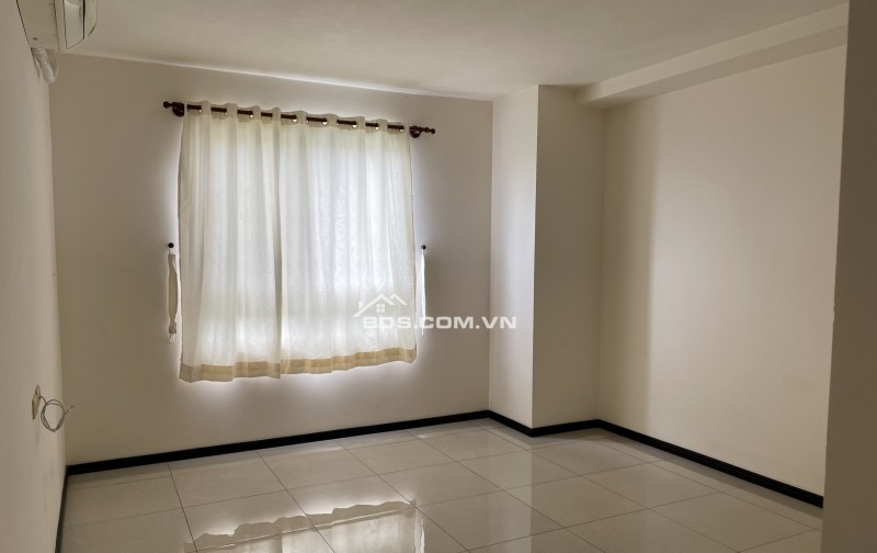BÁN GẤP CĂN HỘ CAO CẤP THE FLEMINGTON - RỘNG 97m², 2PN - VIEW TRƯỜNG ĐUA PHÚ THỌ - CÓ SUẤT Ô TÔ