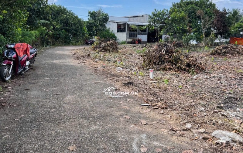 #Đất Phường Bình Lộc, 10m mặt tiền đường nhựa cũ giá 800tr, tổng Dt : 200 m2