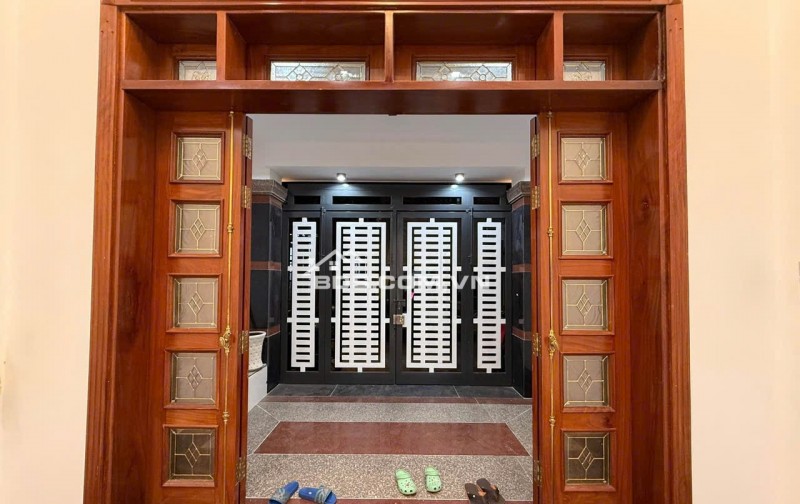 NHÀ ĐẸP, CHUẨN, MỚI XÂY. 4x13, 4 TẦNG CHỈ HƠN 6$. MÃ LÒ, BÌNH TÂN LH zalo: 0978/169/198