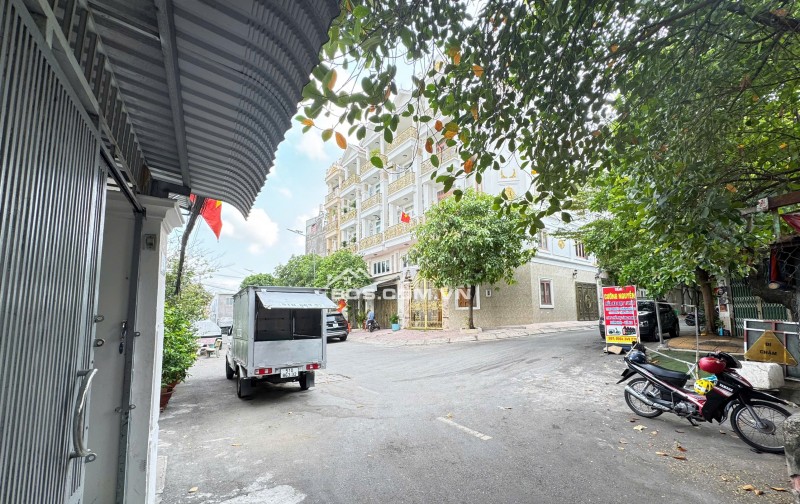 Bán nhà đường số 9 Hiệp Bình Phước Thủ Đức, 198m², sát KDC Vạn Phúc
