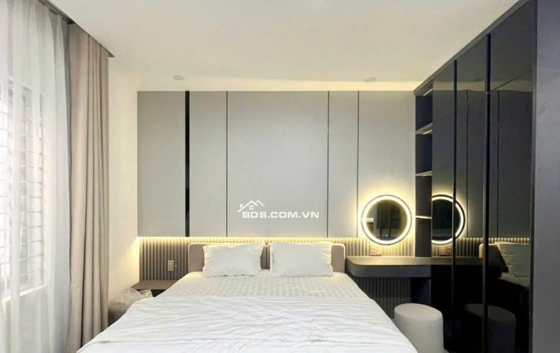 tòa cản hộ 8 tầng SƠN TRÀ gần biển MỸ KHÊ  Doanh thu >100 triệu/tháng