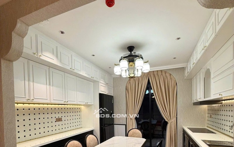 Toà 7 tầng Căn Hộ Khách Sạn, doanh thu >100tr/tháng  Đi bộ ra biển Nguyễn Tất Thành