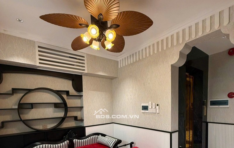 Toà 7 tầng Căn Hộ Khách Sạn, doanh thu >100tr/tháng  Đi bộ ra biển Nguyễn Tất Thành